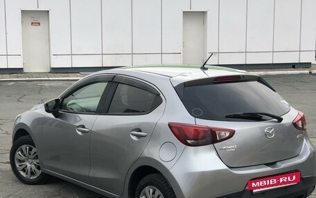 Mazda Demio IV, 2015 год, 950 000 рублей, 3 фотография