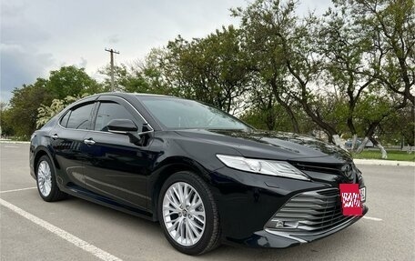 Toyota Camry, 2019 год, 3 490 000 рублей, 2 фотография