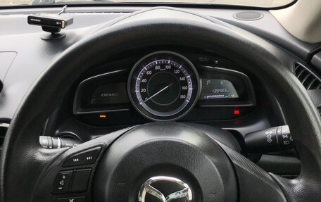 Mazda Demio IV, 2015 год, 950 000 рублей, 14 фотография