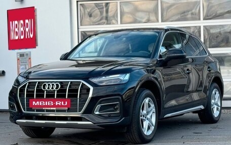 Audi Q5, 2023 год, 6 370 000 рублей, 2 фотография