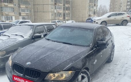 BMW 3 серия, 2011 год, 970 000 рублей, 1 фотография