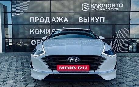 Hyundai Sonata VIII, 2021 год, 2 500 000 рублей, 2 фотография