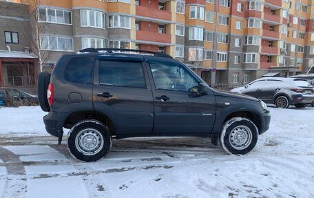 Chevrolet Niva I рестайлинг, 2016 год, 820 000 рублей, 2 фотография