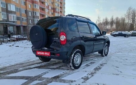 Chevrolet Niva I рестайлинг, 2016 год, 820 000 рублей, 3 фотография