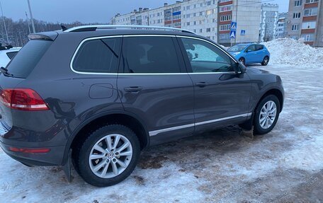 Volkswagen Touareg III, 2011 год, 2 150 000 рублей, 4 фотография