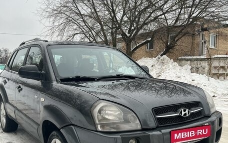 Hyundai Tucson III, 2007 год, 885 000 рублей, 2 фотография