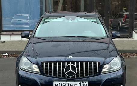 Mercedes-Benz C-Класс, 2011 год, 1 800 000 рублей, 13 фотография