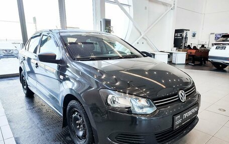 Volkswagen Polo VI (EU Market), 2013 год, 700 000 рублей, 3 фотография