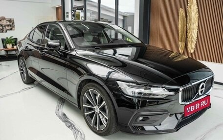 Volvo S60 III, 2021 год, 3 640 000 рублей, 3 фотография