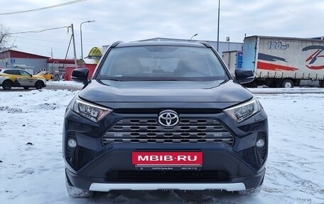 Toyota RAV4, 2020 год, 3 785 000 рублей, 2 фотография