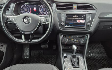 Volkswagen Tiguan II, 2017 год, 2 570 000 рублей, 13 фотография