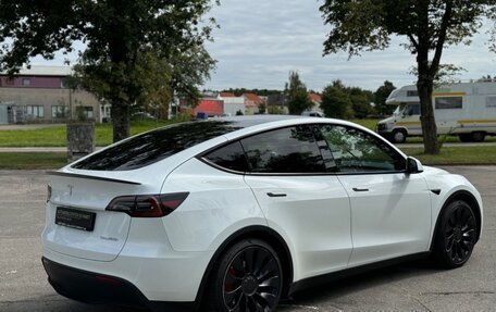 Tesla Model Y I, 2023 год, 7 080 000 рублей, 4 фотография