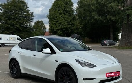 Tesla Model Y I, 2023 год, 7 080 000 рублей, 3 фотография