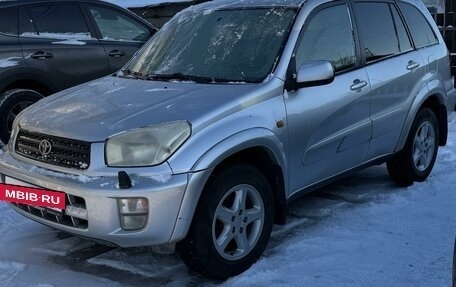 Toyota RAV4, 2003 год, 670 000 рублей, 3 фотография