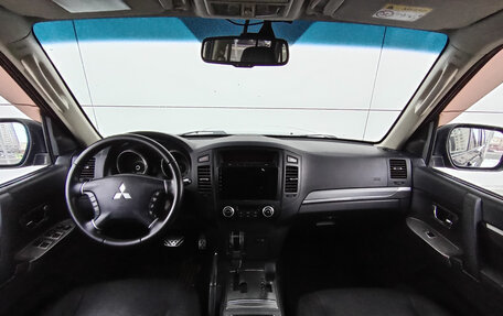 Mitsubishi Pajero IV, 2013 год, 2 003 000 рублей, 14 фотография