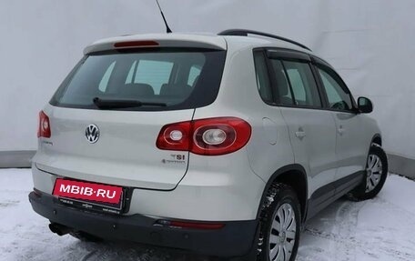 Volkswagen Tiguan I, 2010 год, 1 079 000 рублей, 4 фотография