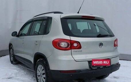 Volkswagen Tiguan I, 2010 год, 1 079 000 рублей, 6 фотография