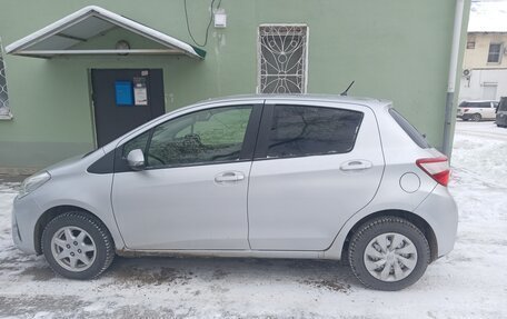 Toyota Vitz, 2018 год, 900 000 рублей, 6 фотография