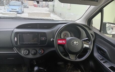 Toyota Vitz, 2018 год, 900 000 рублей, 2 фотография