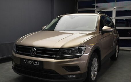 Volkswagen Tiguan II, 2019 год, 2 149 000 рублей, 2 фотография