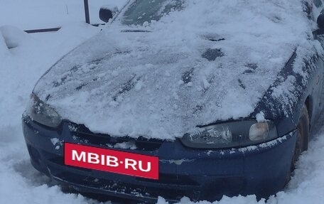 Mitsubishi Mirage VI рестайлинг, 1998 год, 120 000 рублей, 3 фотография