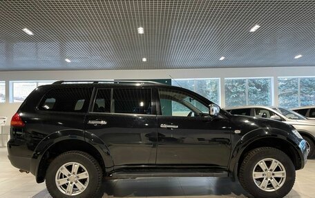 Mitsubishi Pajero Sport II рестайлинг, 2011 год, 1 799 000 рублей, 2 фотография