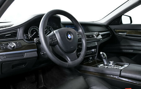 BMW 7 серия, 2011 год, 1 793 000 рублей, 13 фотография