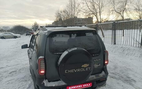 Chevrolet Niva I рестайлинг, 2012 год, 500 000 рублей, 18 фотография