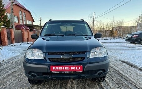 Chevrolet Niva I рестайлинг, 2016 год, 741 000 рублей, 3 фотография