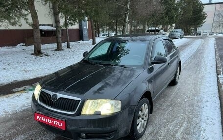 Skoda Superb III рестайлинг, 2007 год, 700 000 рублей, 1 фотография