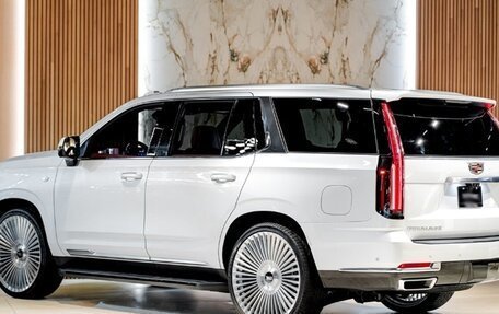 Cadillac Escalade V, 2025 год, 29 910 000 рублей, 4 фотография