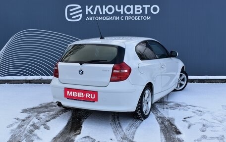 BMW 1 серия, 2011 год, 890 000 рублей, 2 фотография