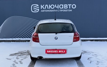 BMW 1 серия, 2011 год, 890 000 рублей, 4 фотография