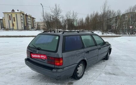 Volkswagen Passat B4, 1994 год, 290 000 рублей, 3 фотография