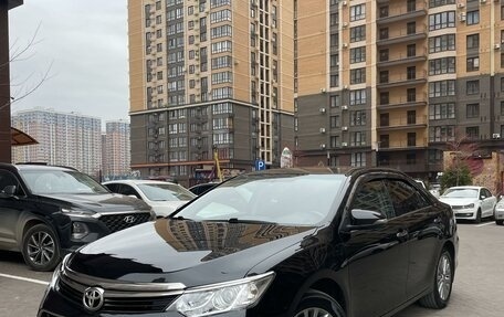 Toyota Camry, 2017 год, 2 360 000 рублей, 1 фотография