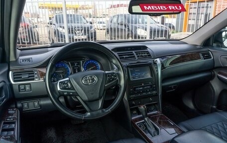 Toyota Camry, 2017 год, 2 449 000 рублей, 6 фотография