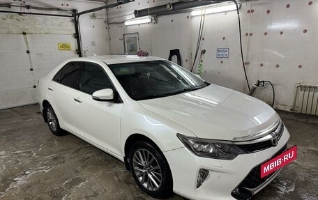 Toyota Camry, 2018 год, 2 255 000 рублей, 2 фотография