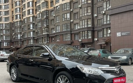 Toyota Camry, 2017 год, 2 360 000 рублей, 5 фотография