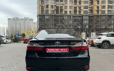 Toyota Camry, 2017 год, 2 360 000 рублей, 7 фотография