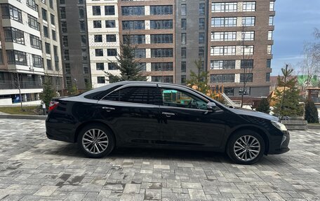 Toyota Camry, 2017 год, 2 680 000 рублей, 3 фотография