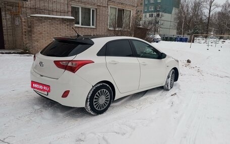 Hyundai i30 II рестайлинг, 2013 год, 900 000 рублей, 5 фотография