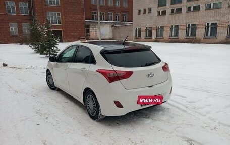 Hyundai i30 II рестайлинг, 2013 год, 900 000 рублей, 4 фотография