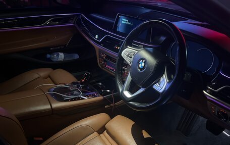 BMW 7 серия, 2017 год, 4 000 000 рублей, 4 фотография