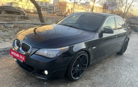 BMW 5 серия, 2004 год, 850 000 рублей, 11 фотография