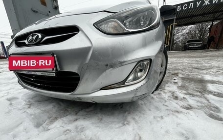 Hyundai Solaris II рестайлинг, 2013 год, 760 000 рублей, 24 фотография