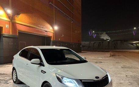 KIA Rio III рестайлинг, 2012 год, 910 000 рублей, 2 фотография