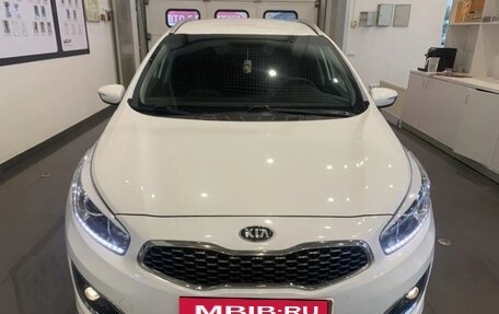 KIA cee'd III, 2018 год, 1 630 000 рублей, 2 фотография