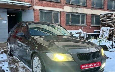 BMW 3 серия, 2006 год, 1 000 000 рублей, 3 фотография