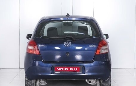 Toyota Yaris III рестайлинг, 2007 год, 699 000 рублей, 4 фотография