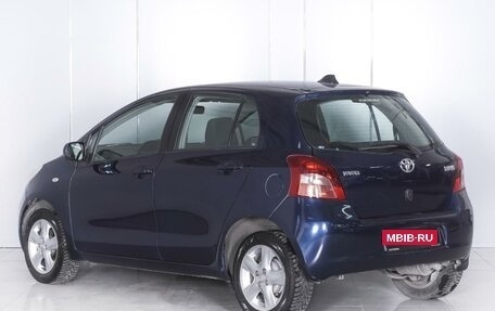 Toyota Yaris III рестайлинг, 2007 год, 699 000 рублей, 2 фотография